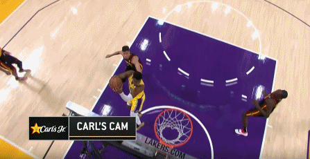 神仙球！八村塁篮下意欲强起 球脱手但仍打进还要加罚