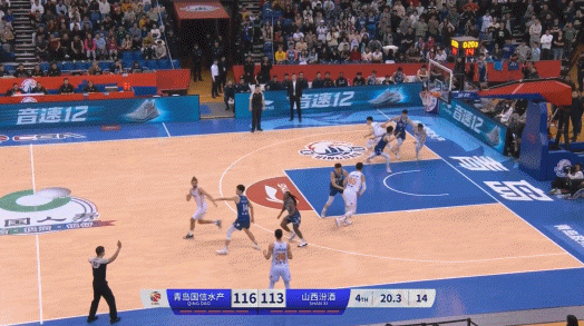 错失绝平！张宁后撤步晃开防守出手三分 可惜短了