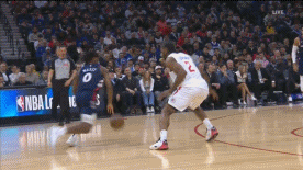 找最硬的捏！马克西连续单吃小卡：大撤步三分+后仰迎射！