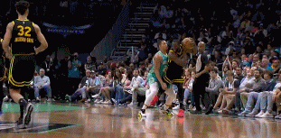 追梦格威贴面纠缠“全武行” 追梦进攻犯规 勇士挑战失败