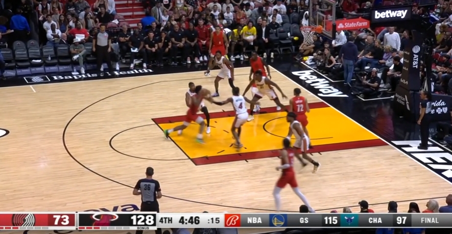 55分了！热火已经锤烂了开拓者！