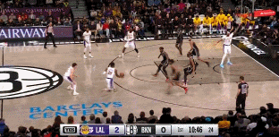 内外开花！湖人开局轰出一波15-0打停篮网！