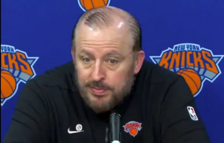 非常不满 锡伯杜赛后谈到布伦森时连说6遍“他被犯规了”