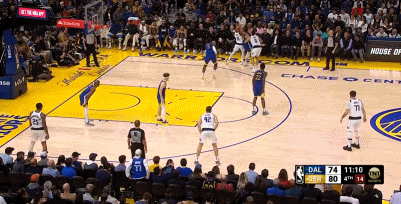 勇士12-0！克莱抢断 保罗快速上球 克莱反击三分命中！