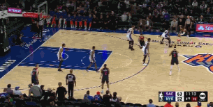 坑填完了！尼克斯最多落后21分 三节结束前87-84完成反超