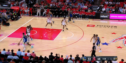 铁三角！追梦背身拿球 库里克莱交叉跑位 克莱三分轰进！