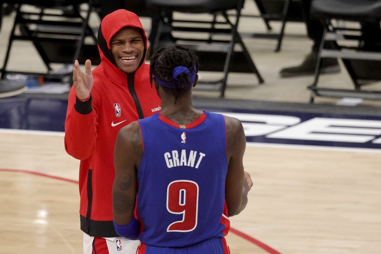 格兰特：威少把我保护在他的羽翼之下 他让我拿球就干来建立自信