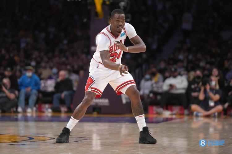 Woj：公牛与前锋贾旺特-格林签下了一份10天合同