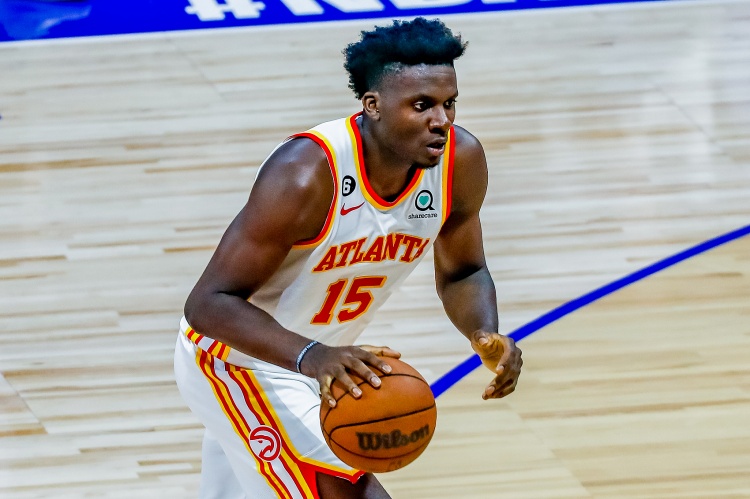 很能赢分！卡佩拉9中5得11分16板2帽 正负值+30全队最高