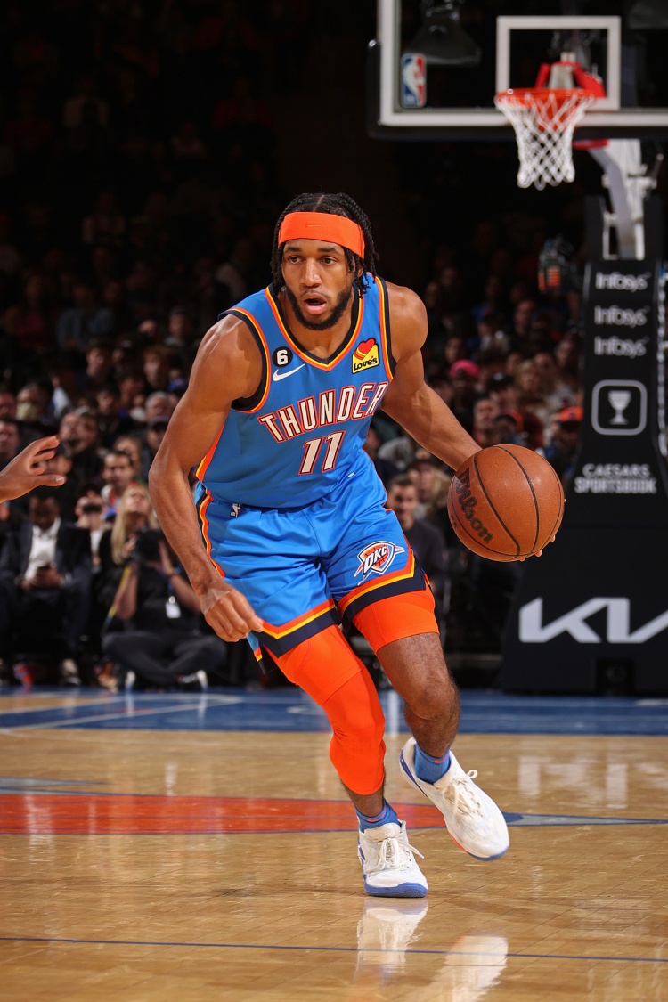 手热！以赛亚-乔半场6中5贡献14分 三分4中4