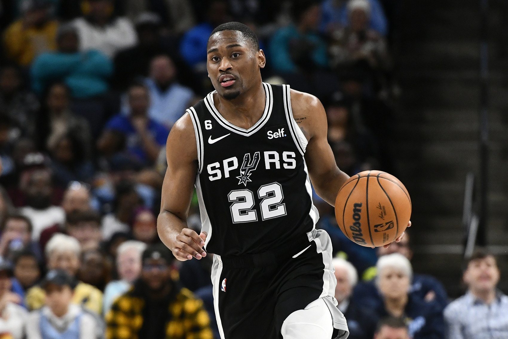 尽力了！布兰纳姆19中10拿到全队最高24分 次节独得14分