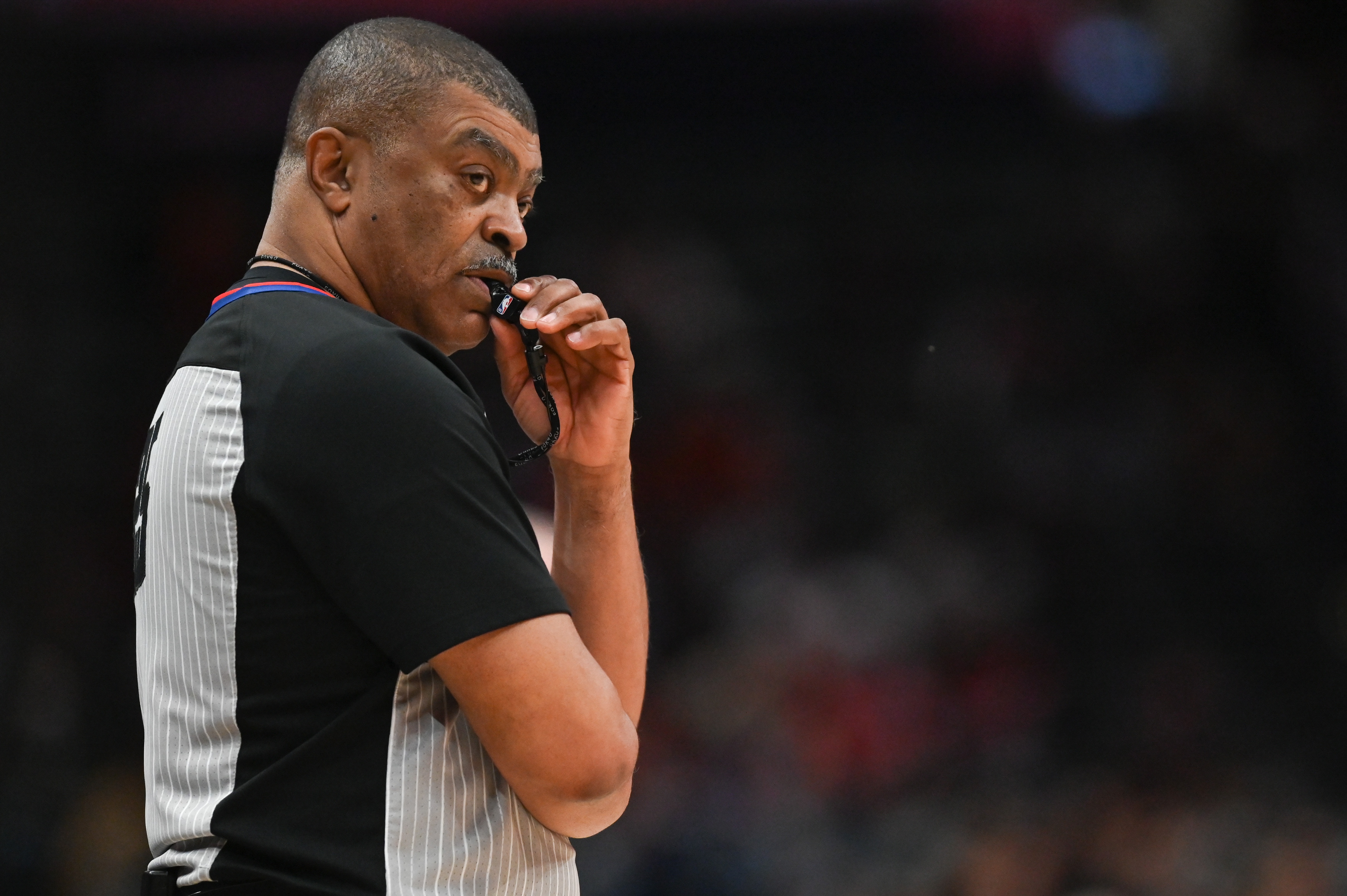 蒂格：托尼兄弟曾指着我妈妈&阿姨问我 那几个婊子谁？我疯了