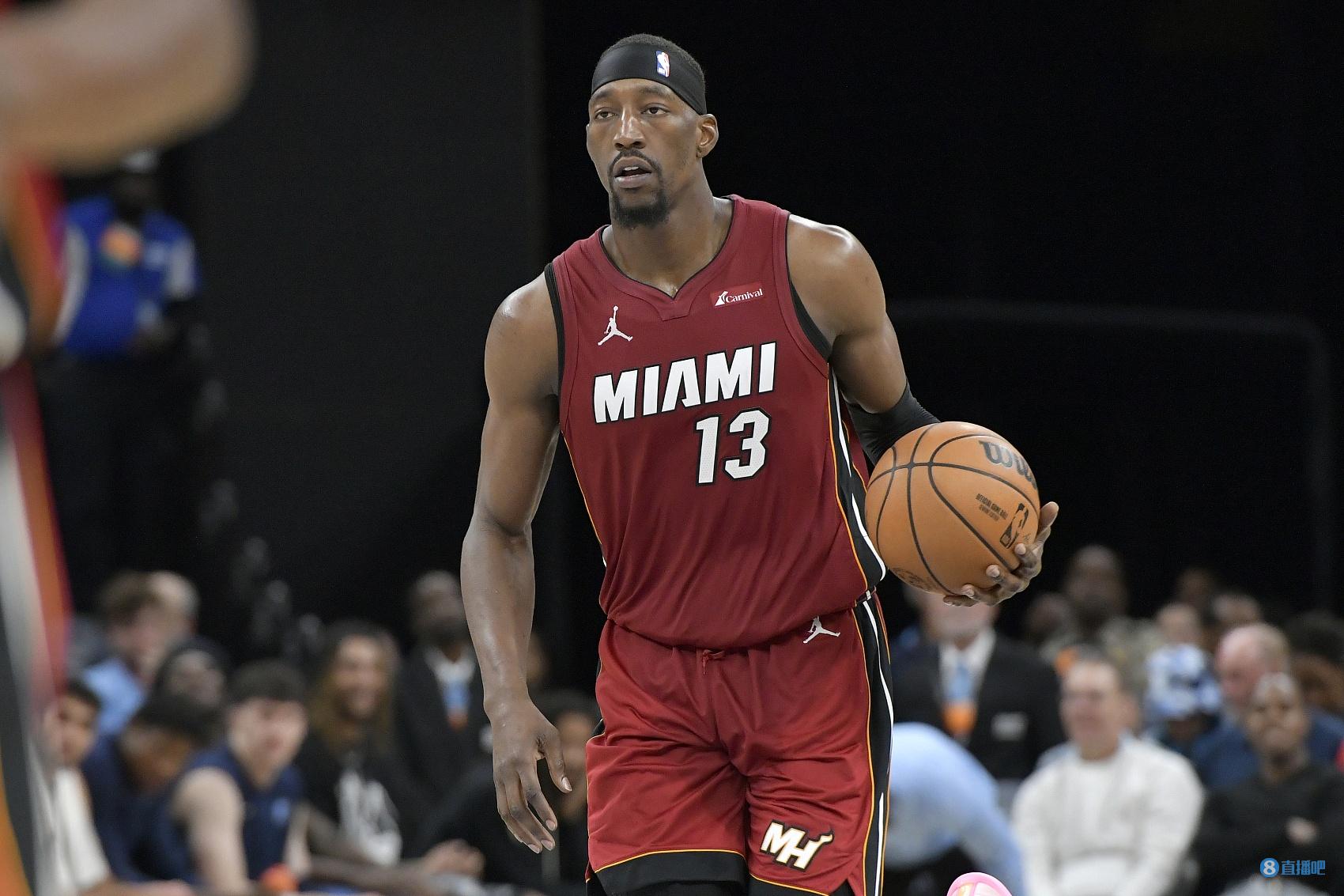 难救主！阿德巴约10中8砍20分13板6助 两记三分生涯新高