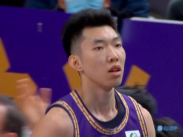 能攻能传！廖三宁15中7拿到21分11助攻3抢断