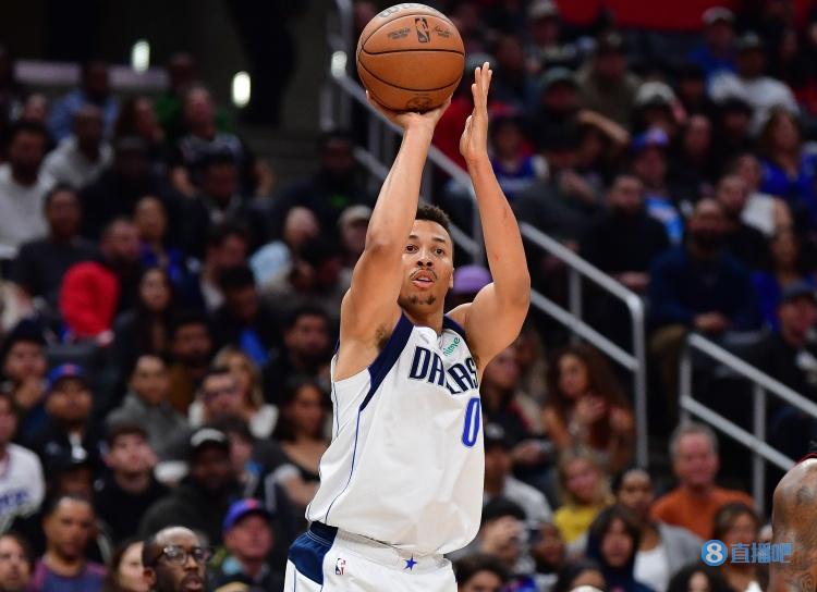 带刀侍卫！埃克萨姆8中5得到16分1板2助 三分4中4