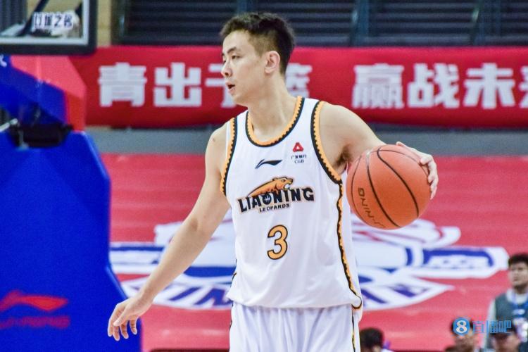 状态火热！赵继伟18中10&6记三分拿下31分5板9助4断