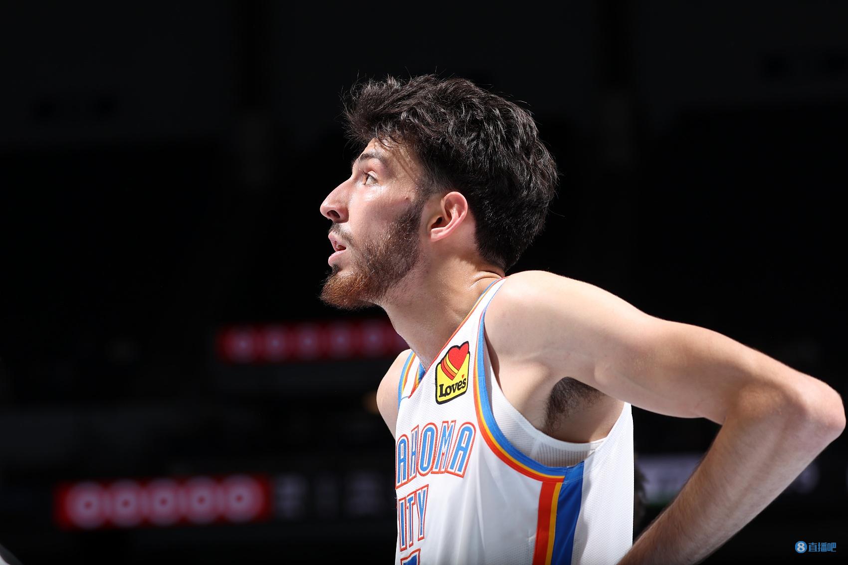 对新秀来说不容易！霍姆格伦本赛季至今出战68场比赛保持全勤