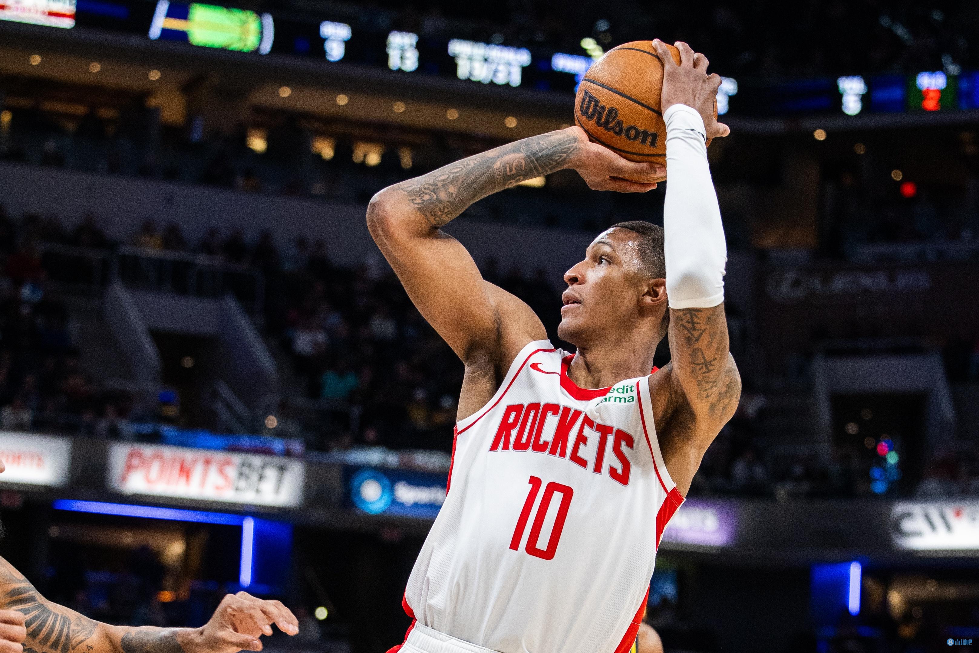 表现出色！小贾巴里13中7得到18分14板1断