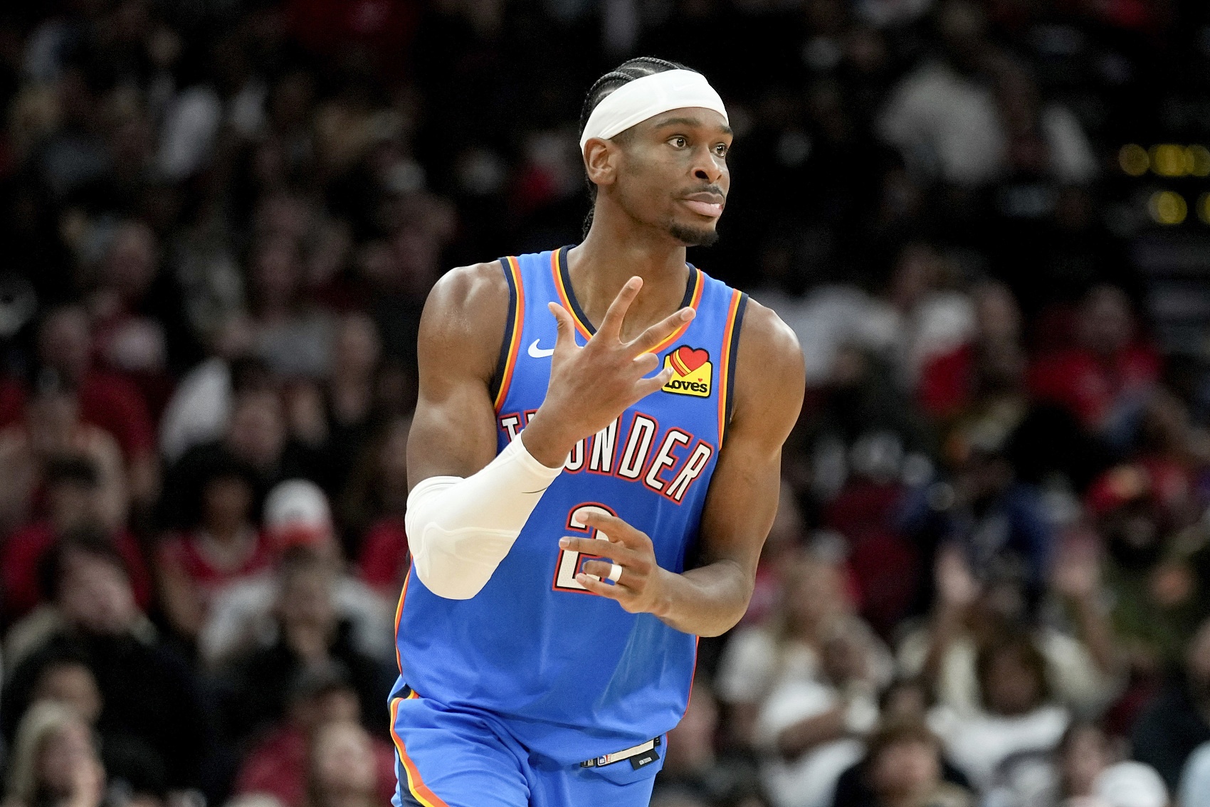 本季2+抢断场数前6：亚历山大40场第1 福克斯第2 乔治&小卡上榜