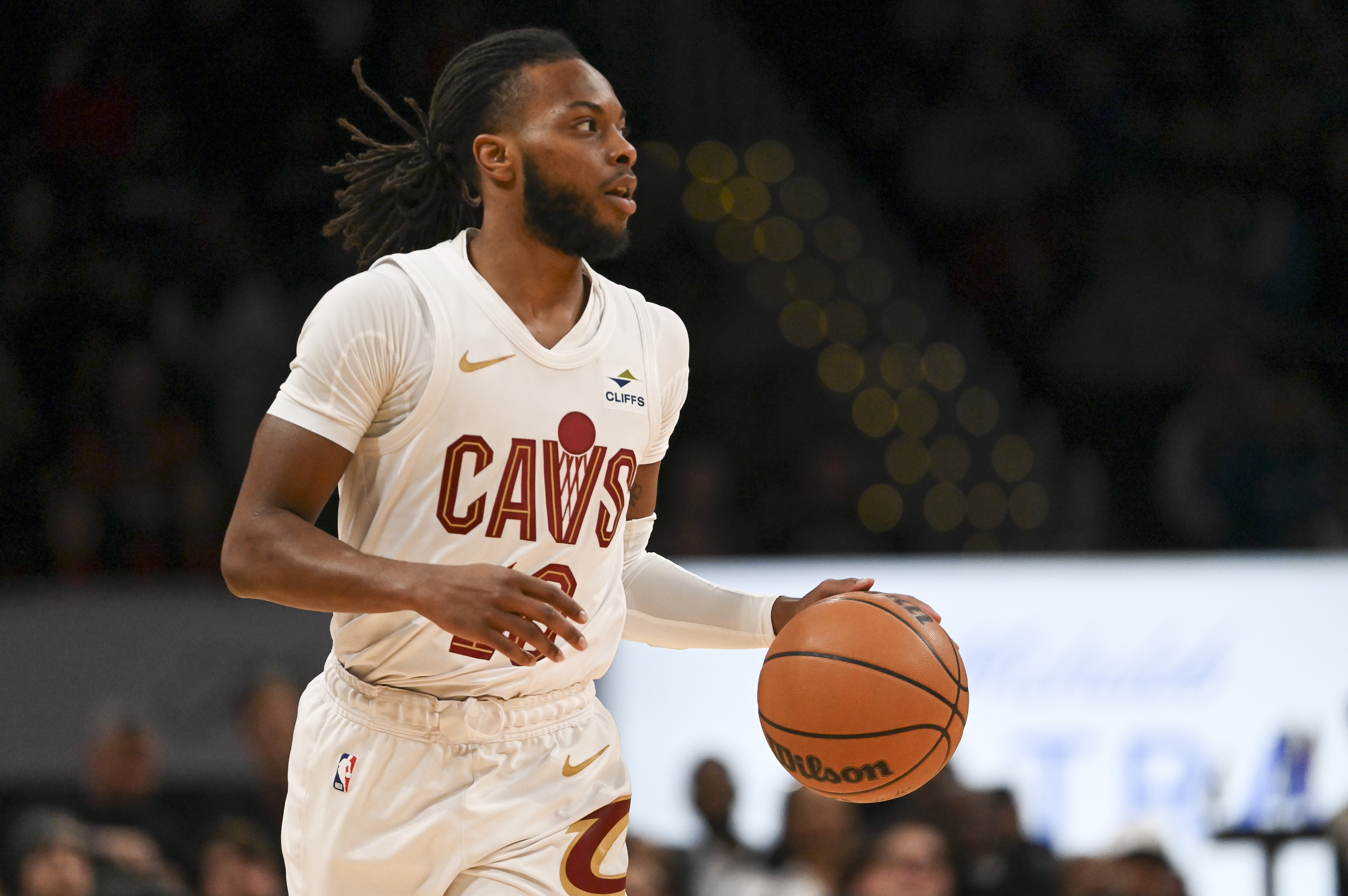 稳定发挥！加兰12中6拿到15分4篮板10助攻