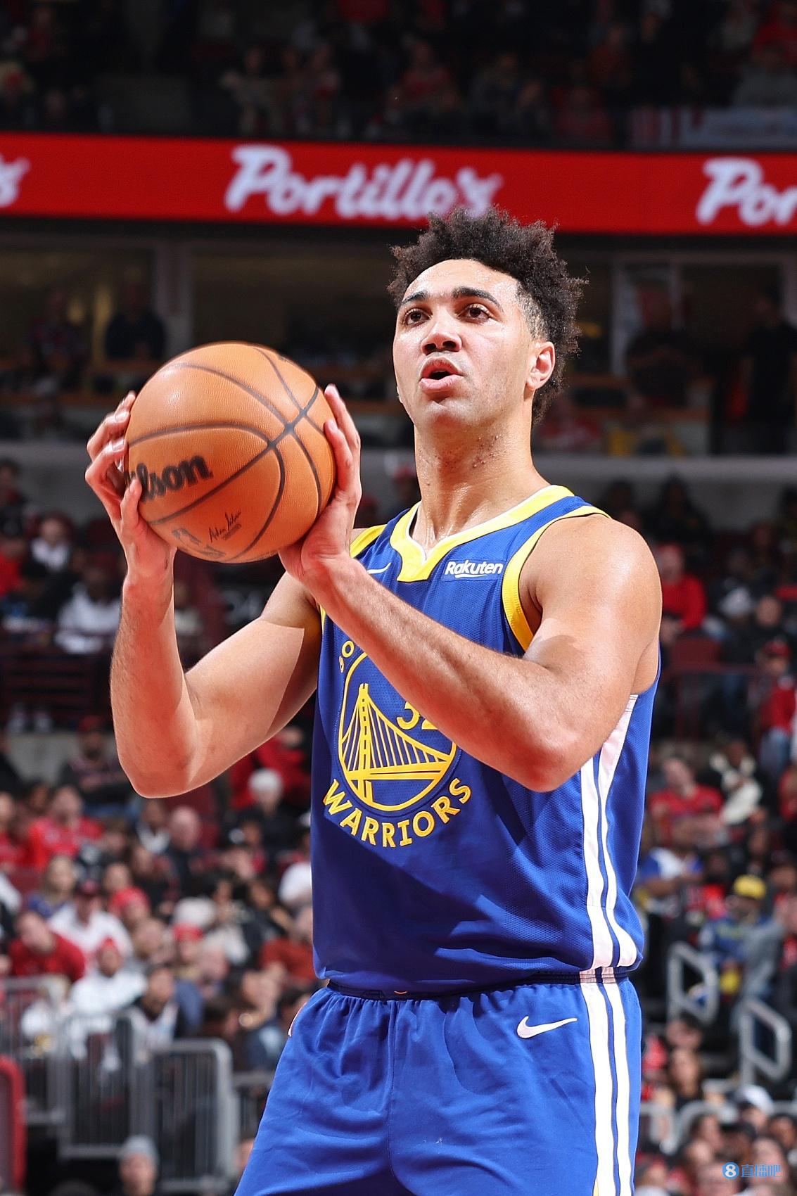 TJD：只要我的名字被叫到 我就会全力以赴地上场打球