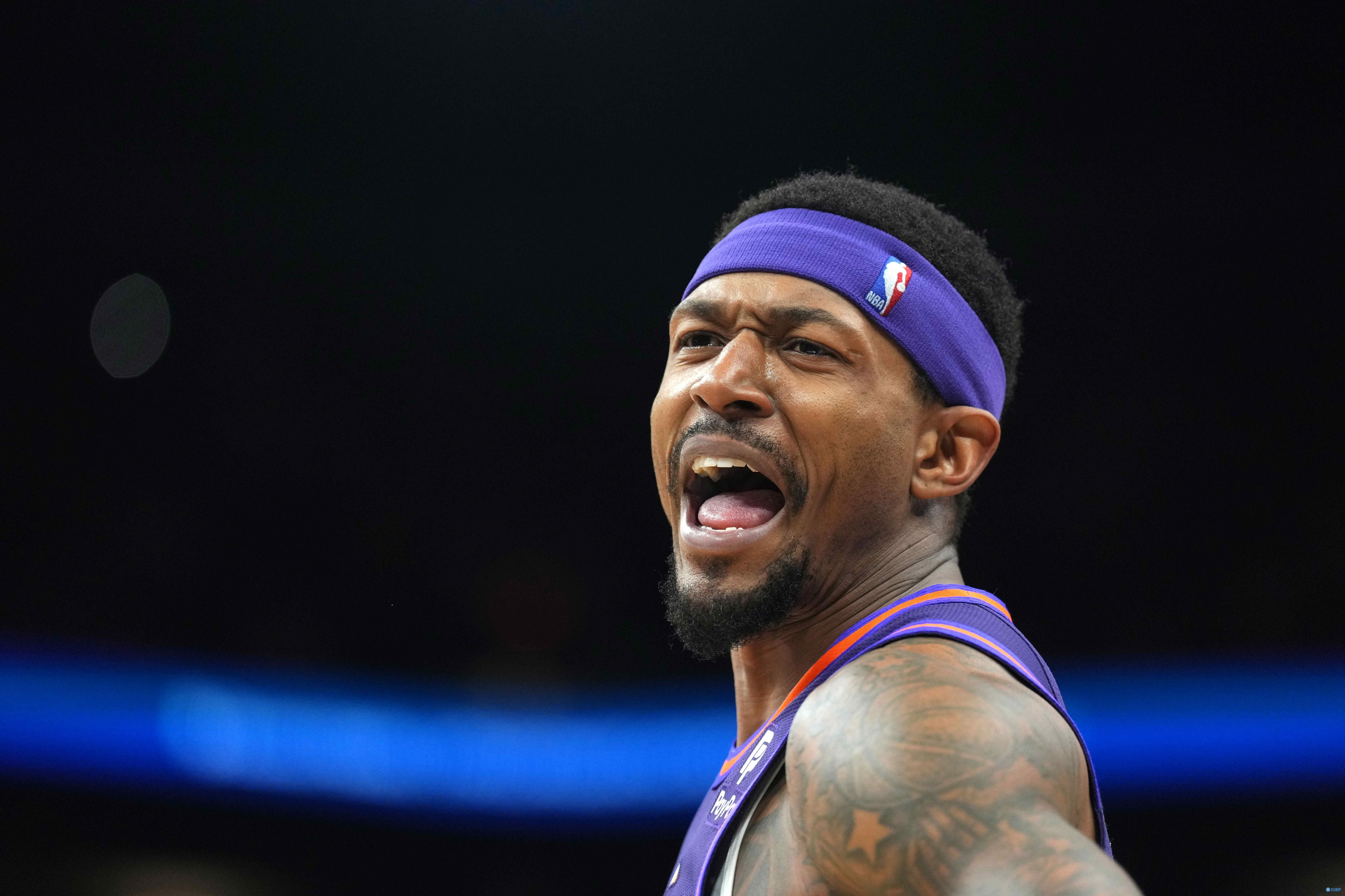 我来组织！比尔今日送出12助赛季新高 已连续6场有至少7次助攻