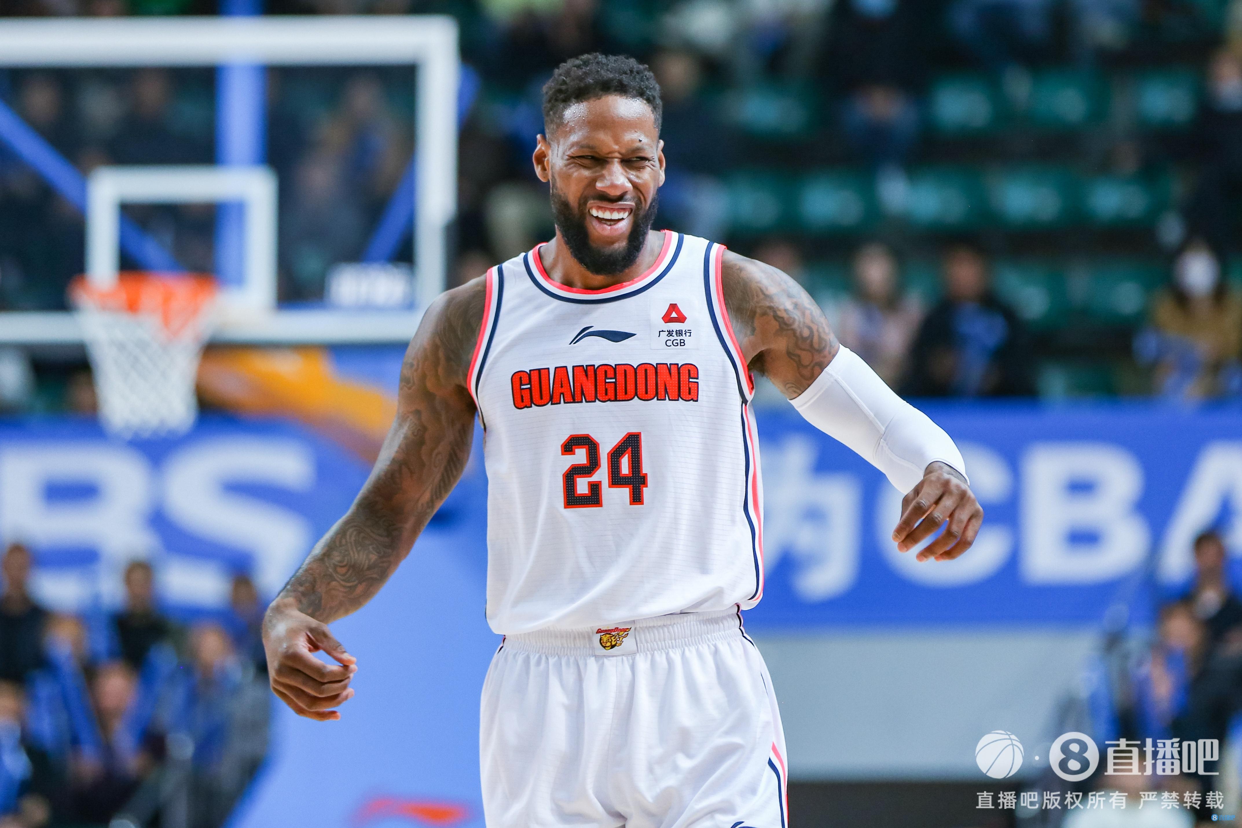 率先发力！威姆斯首节仅出战6分钟 6中5&三分3中2轰下12分！