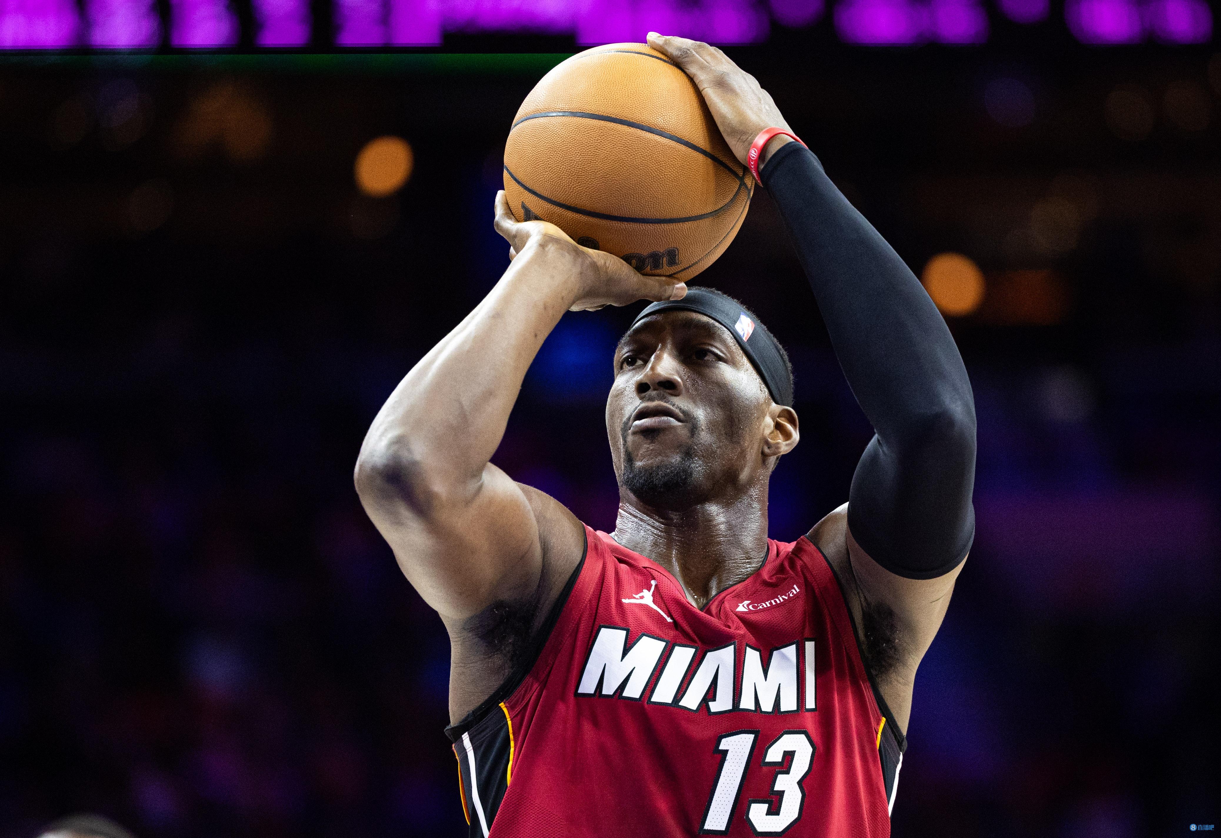 阿德巴约谈伤病潮：期待我们再次全员健康 到时要弄明白如何赢球