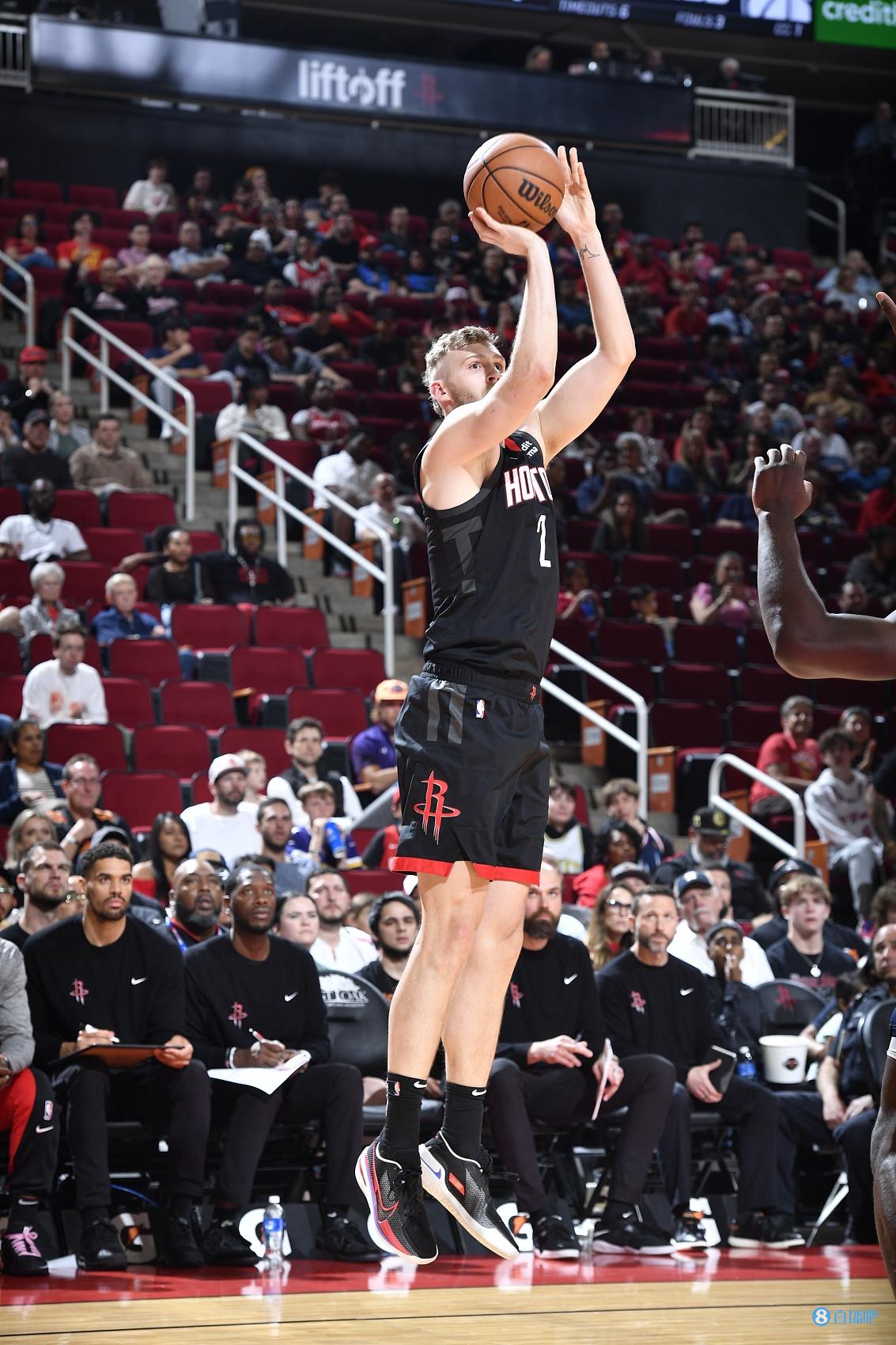 单场7帽创个人新高！乌度卡：兰代尔带来活力 他帮我们建立了优势