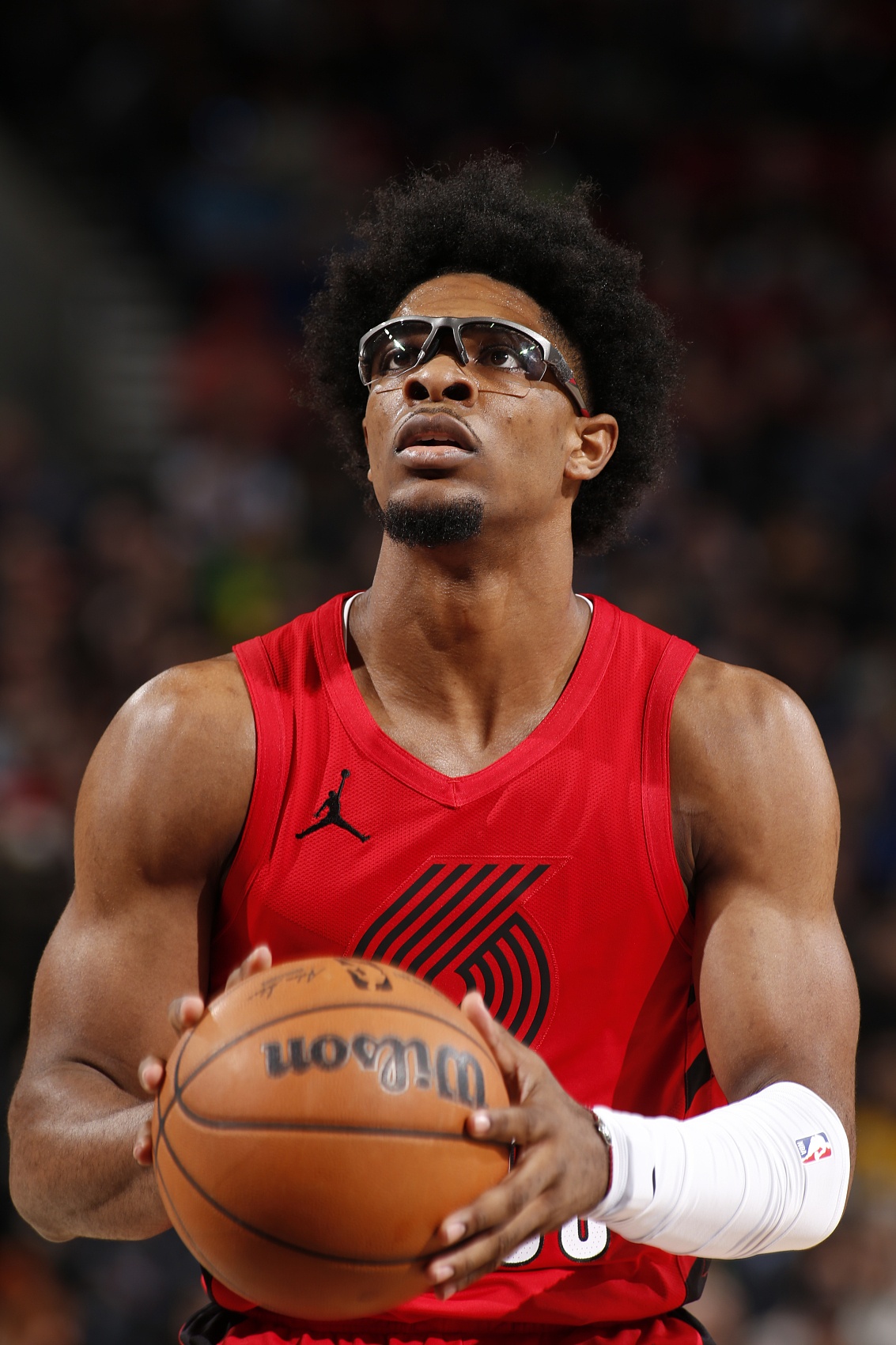 探花亨德森全场正负值-58 NBA历史倒数第一！