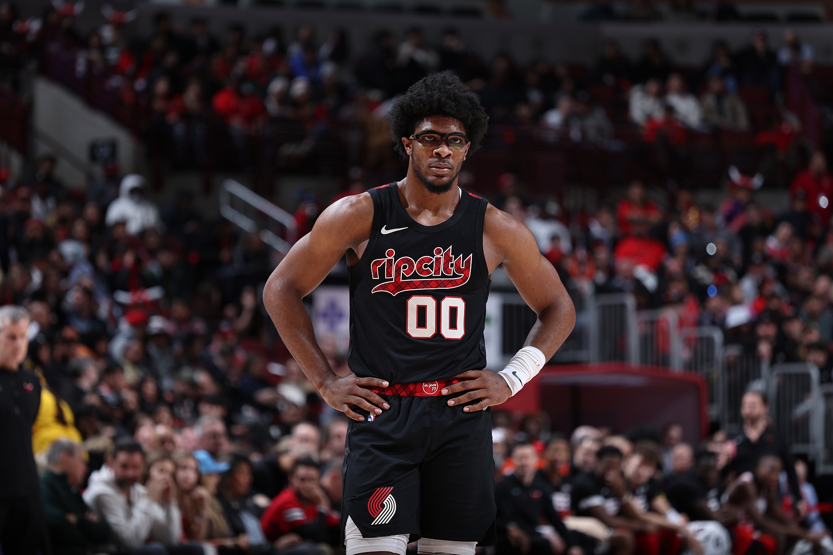 不忍苛责！亨德森得全队最高20分6助2断另7板 正负值-58全场最低