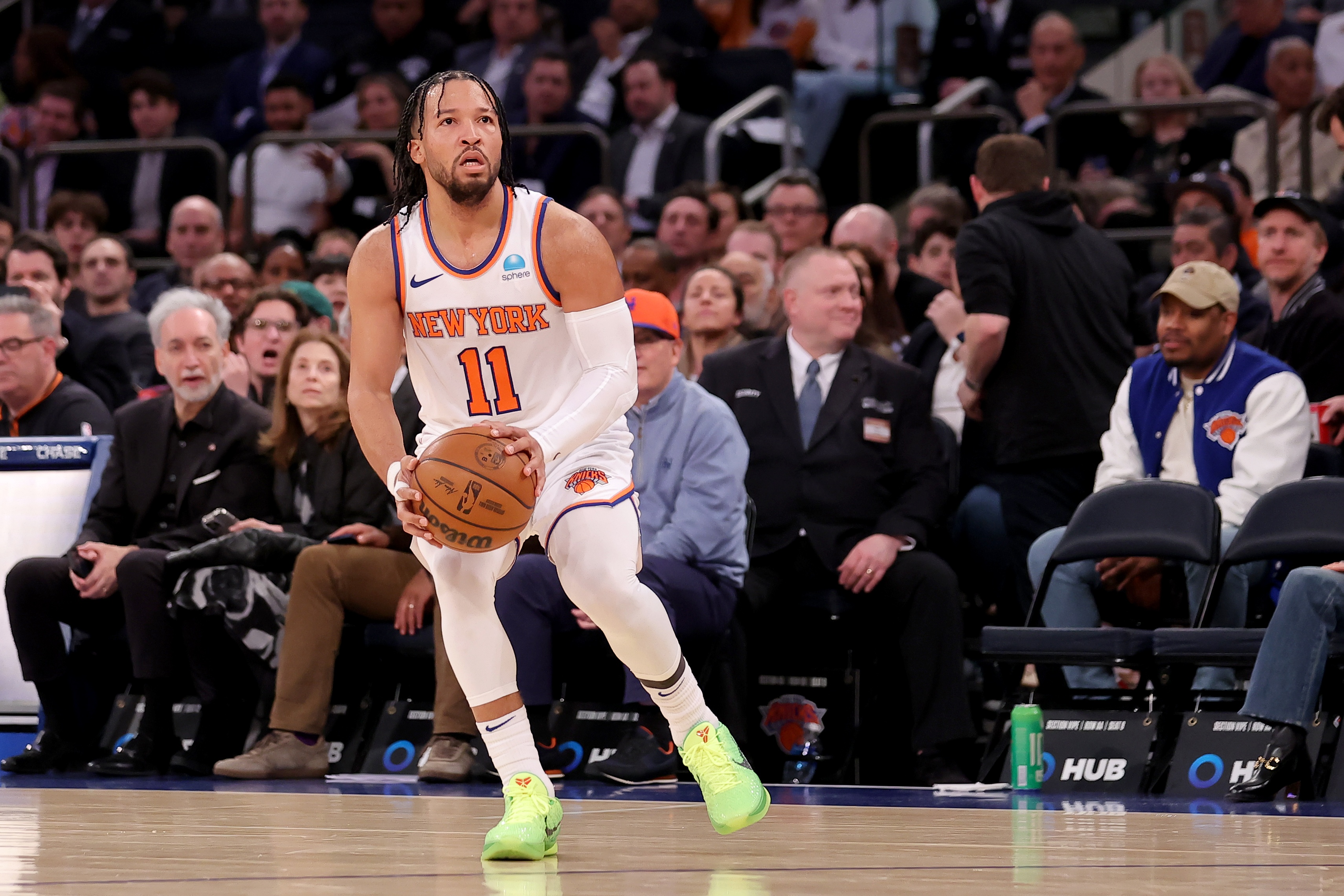 手感不佳！布伦森18中5&三分6中1拿到20分10助攻