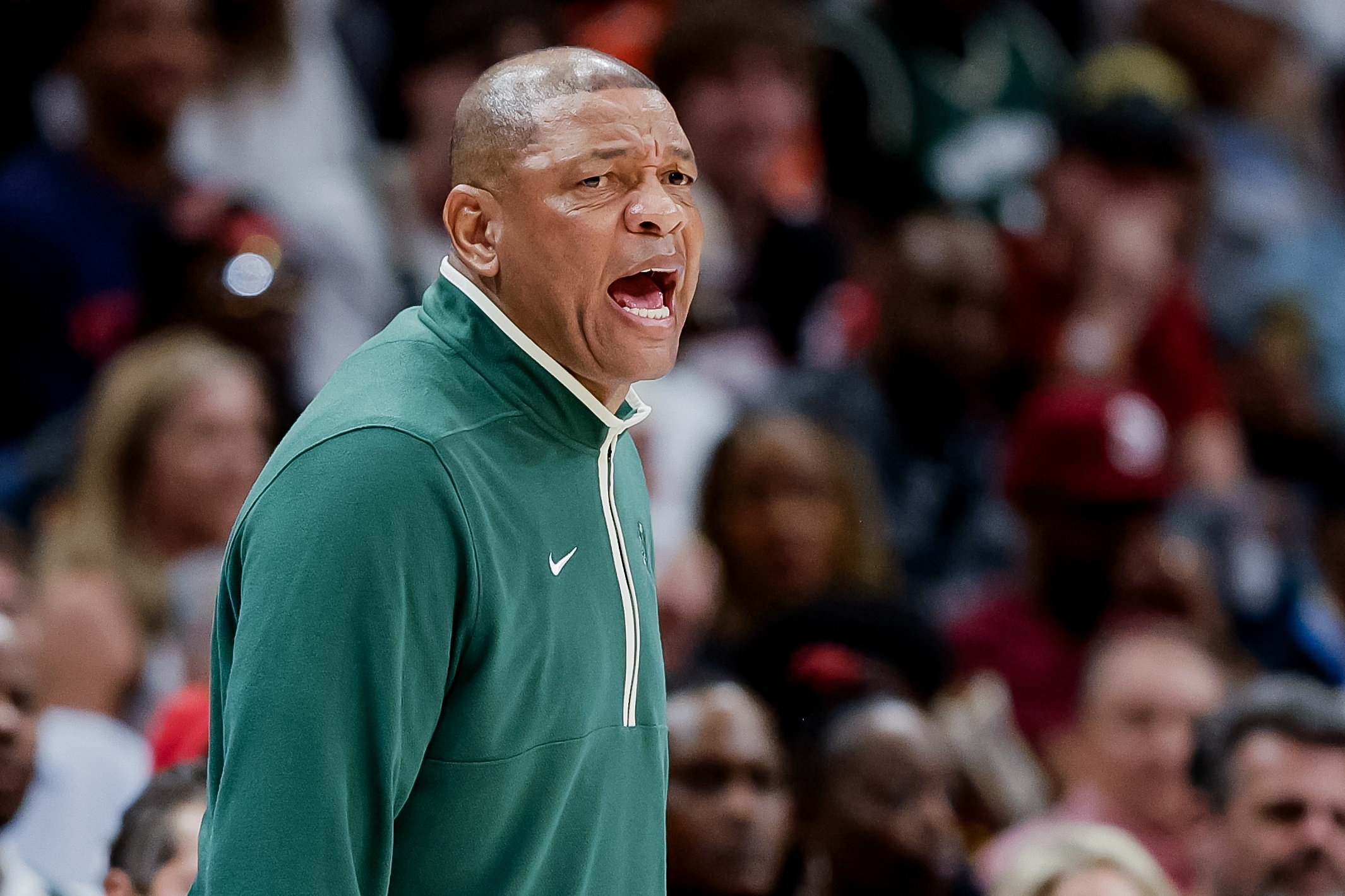 客场战绩不佳！老里：我们在客场时没有表现出职业精神和认真态度