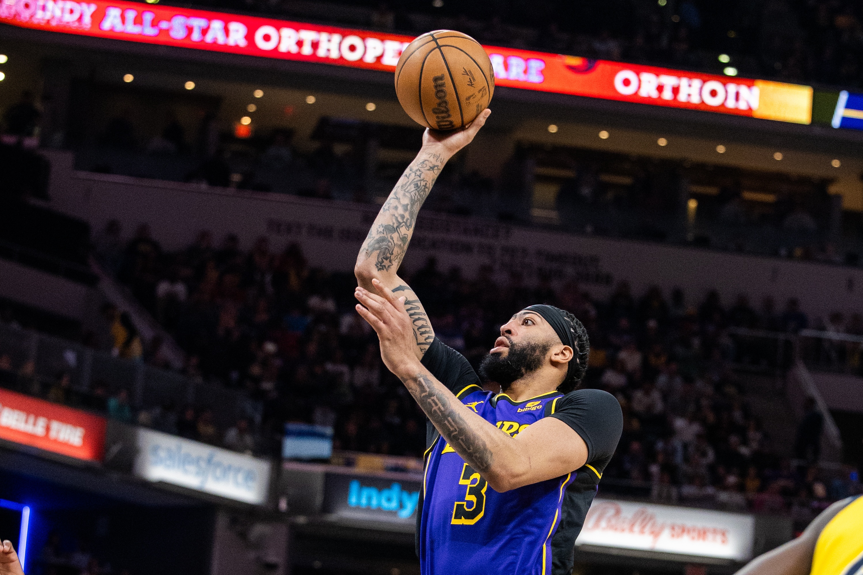 瑕不掩瑜！戴维斯20中10拿到21分12篮板&5失误