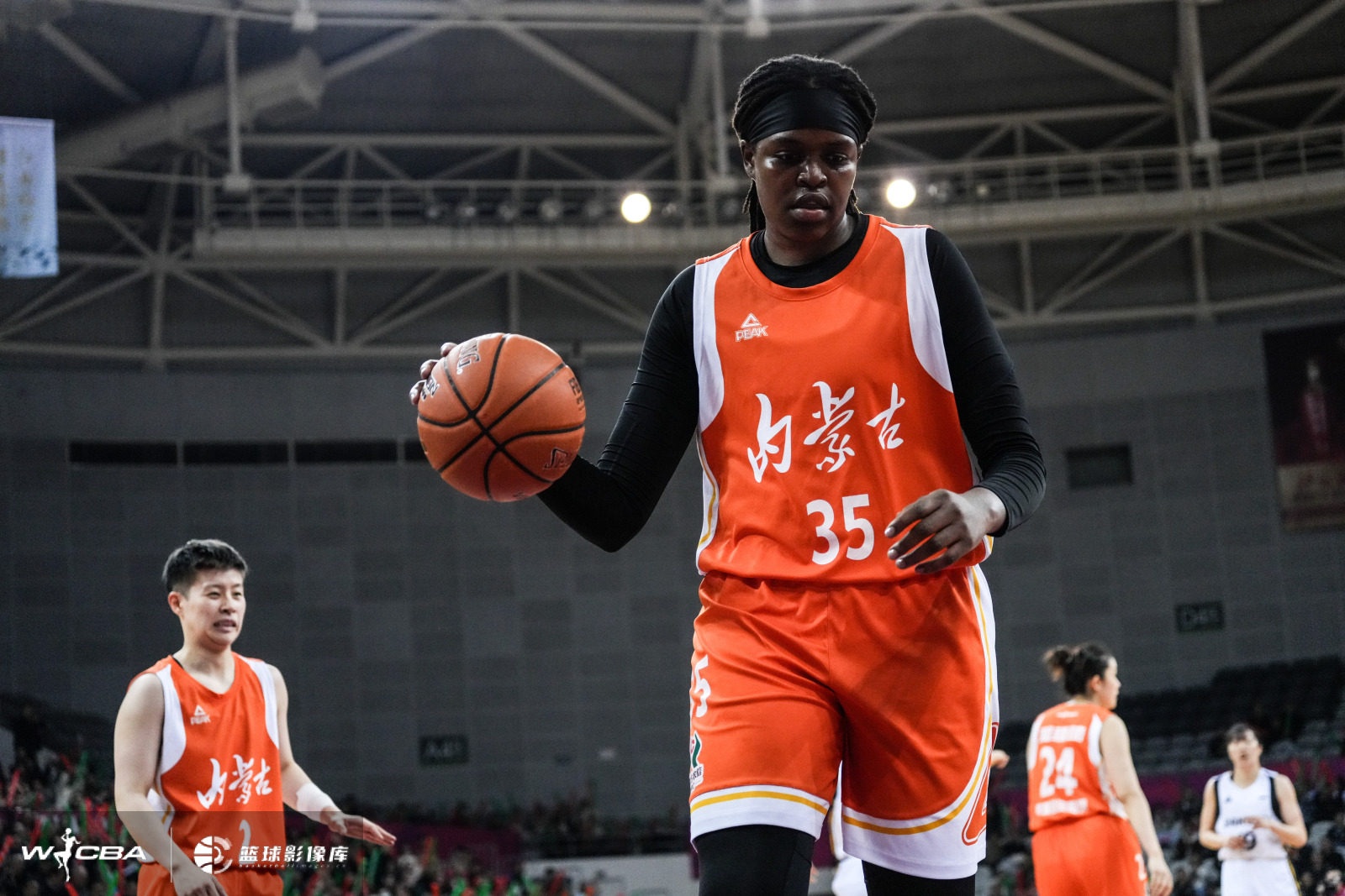 随心所欲！琼奎尔-琼斯22中15狂轰34分9篮板 正负值高达+24！